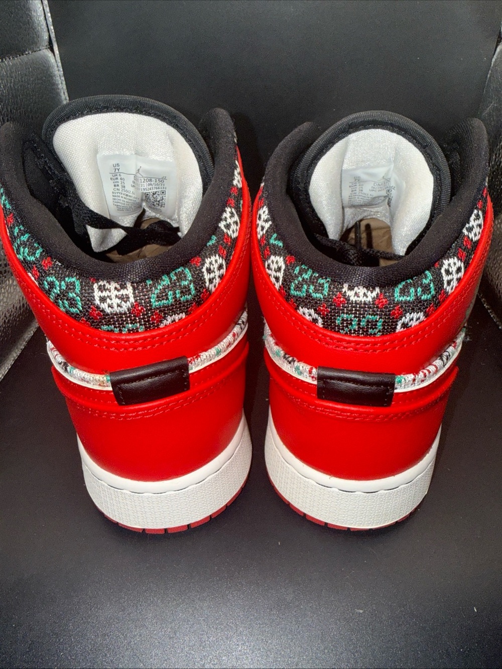 Size 7 (GS) - Jordan 1 SE High Ugly Christmas Sweater, Dm1207-150, Clean, W Box - Picture 3 of 11